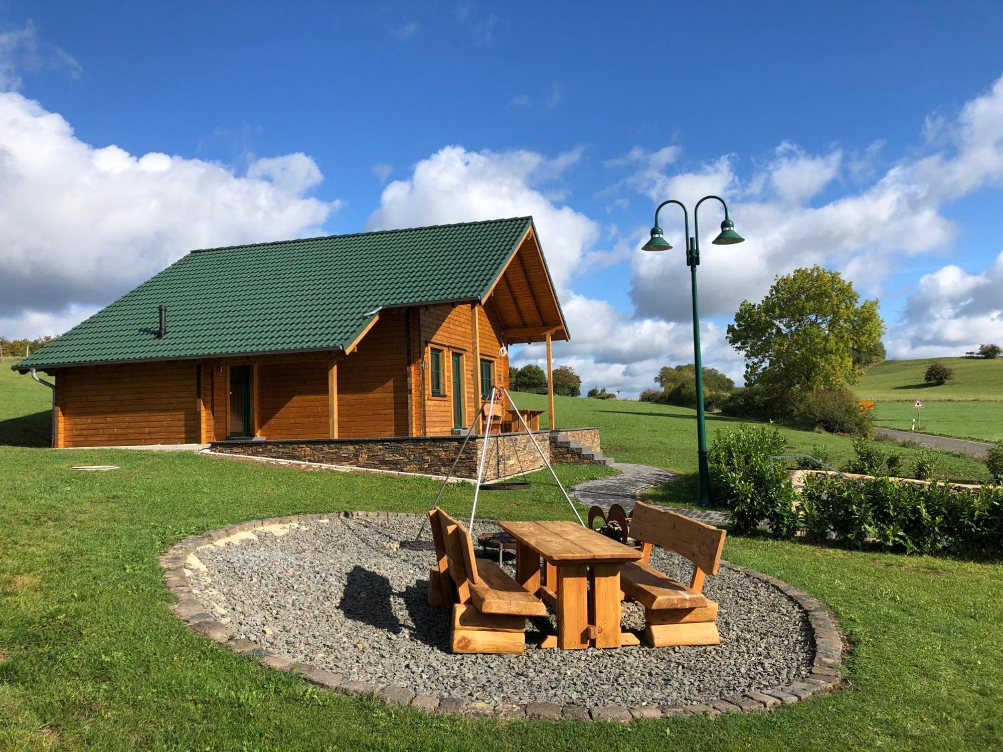Holzhaus Onkel Fritz Mit Sauna Und Whirlwanne Esch  Ngoại thất bức ảnh