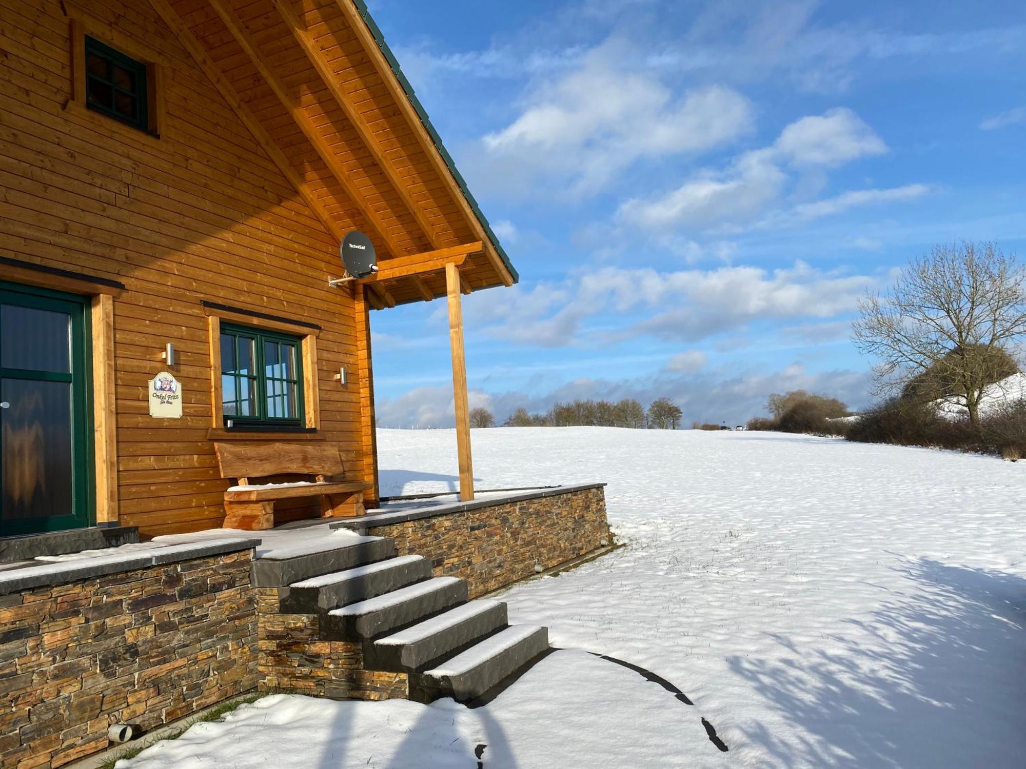 Holzhaus Onkel Fritz Mit Sauna Und Whirlwanne Esch  Ngoại thất bức ảnh